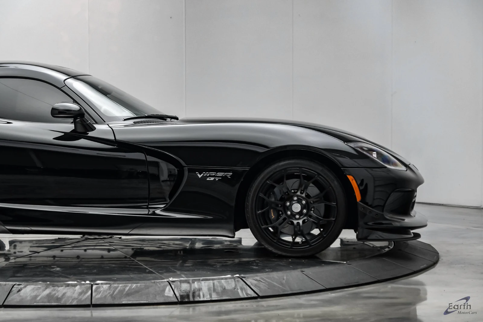2017 Dodge Viper GTC (VX I), 24/27