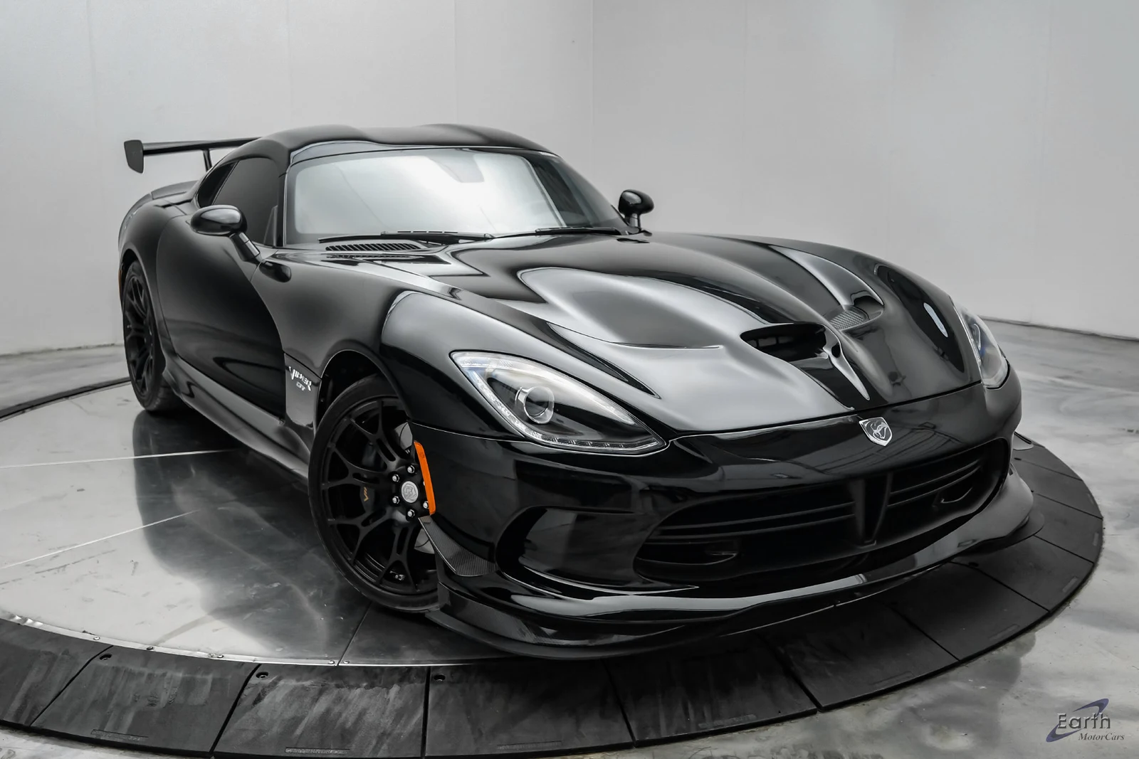 2017 Dodge Viper GTC (VX I), 26/27