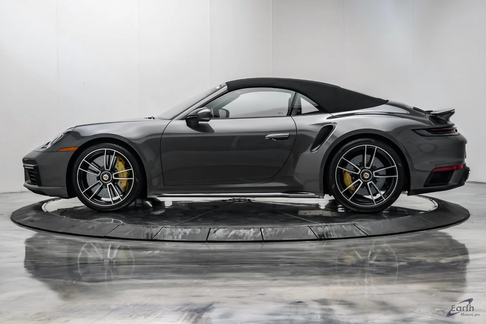 2024 Porsche 911 Turbo S Cabriolet (992.1), 6/27