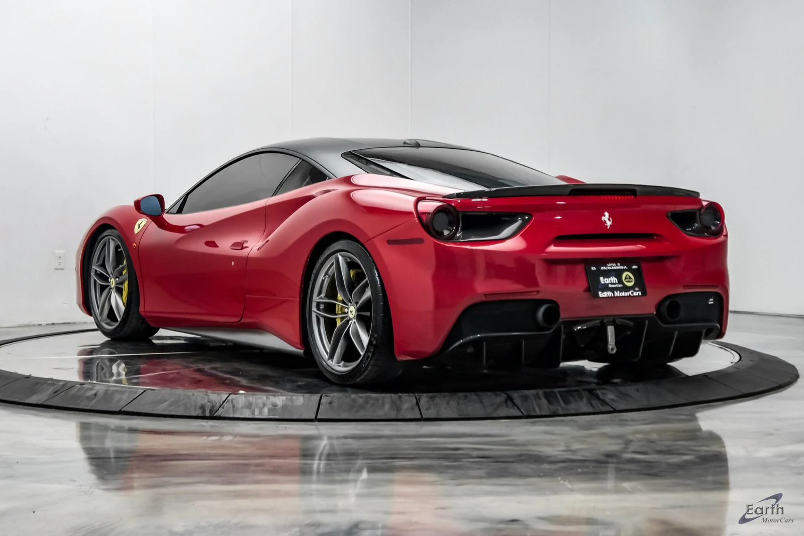 2017 Ferrari 488 GTB, 10/28