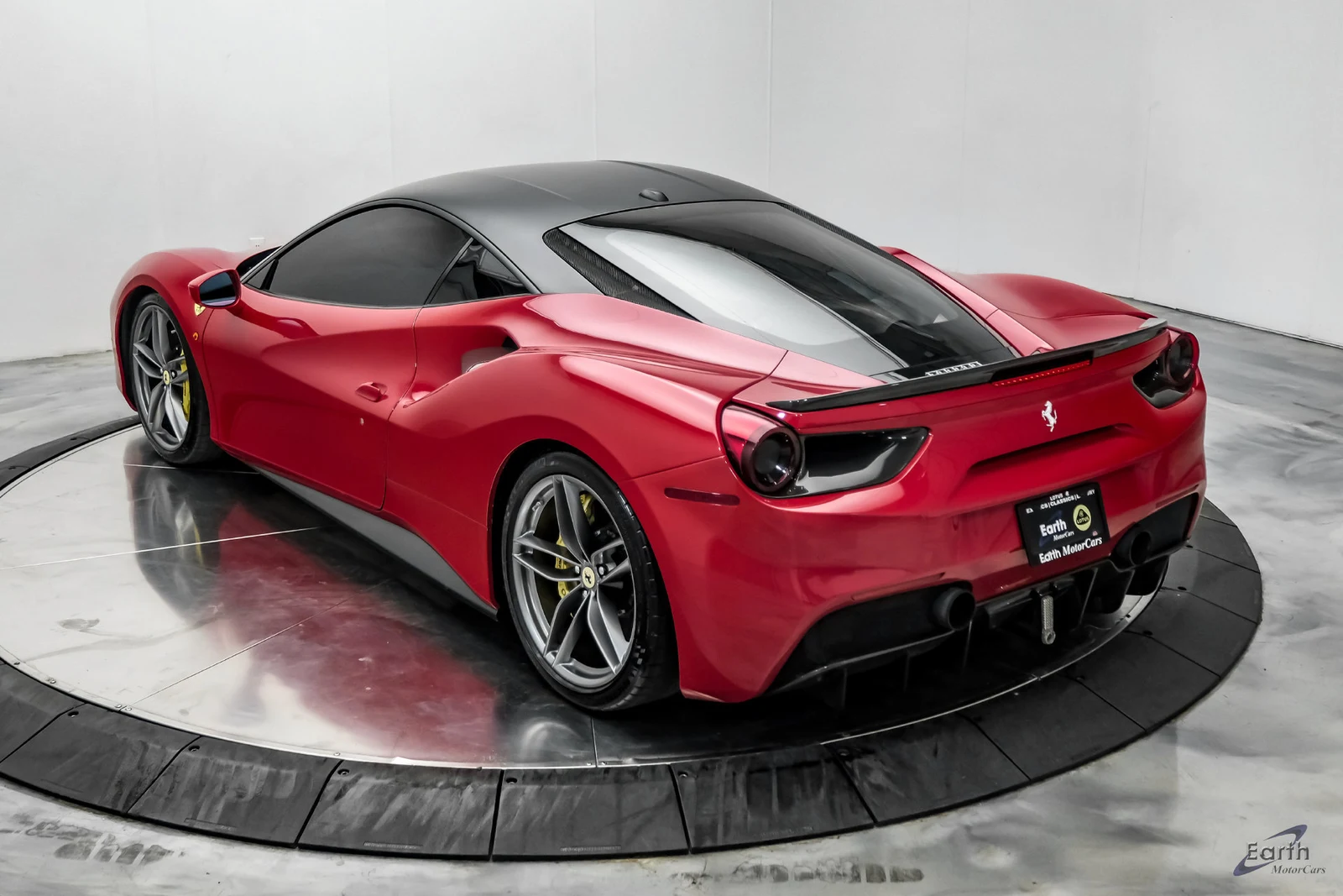 2017 Ferrari 488 GTB, 11/28