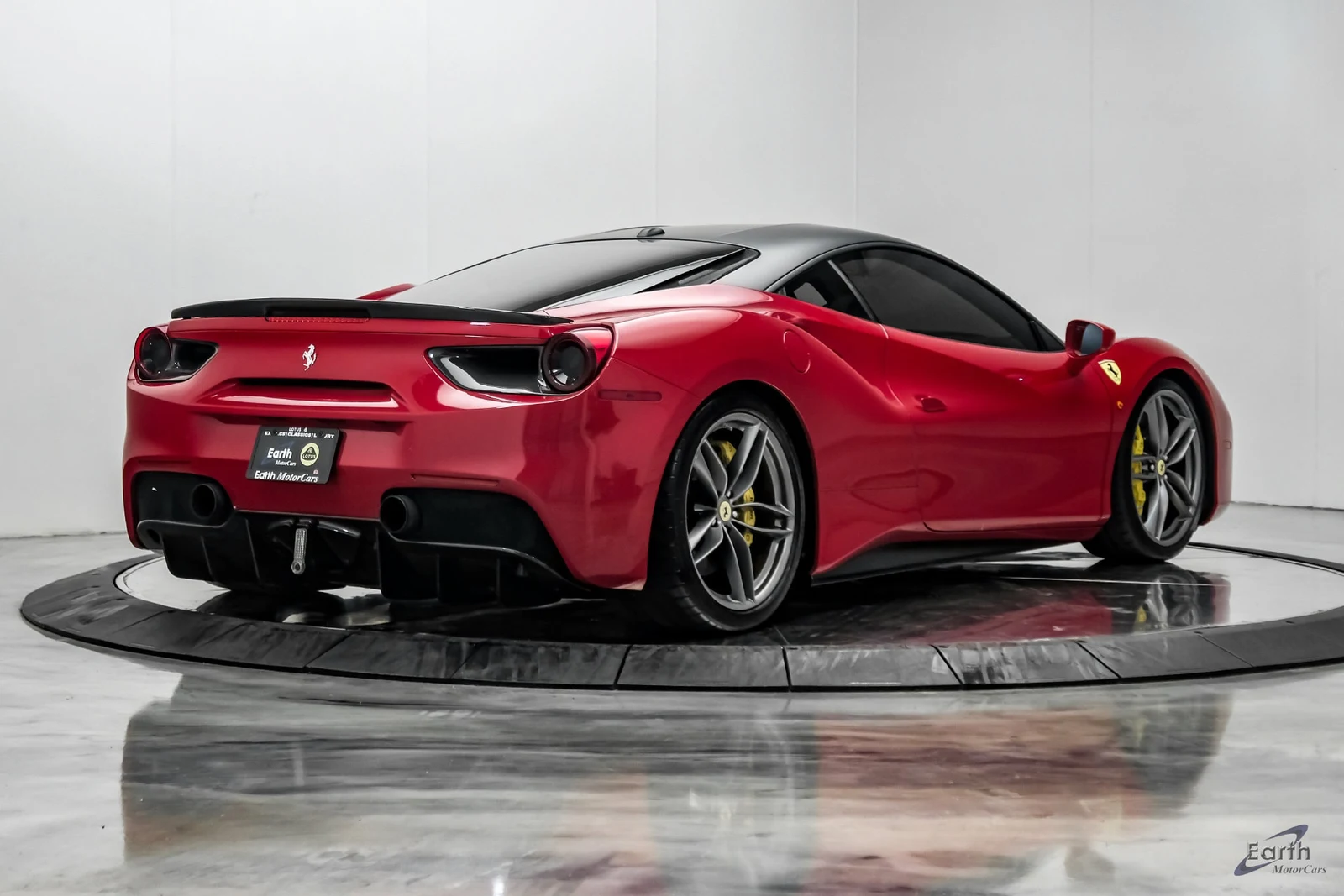 2017 Ferrari 488 GTB, 18/28