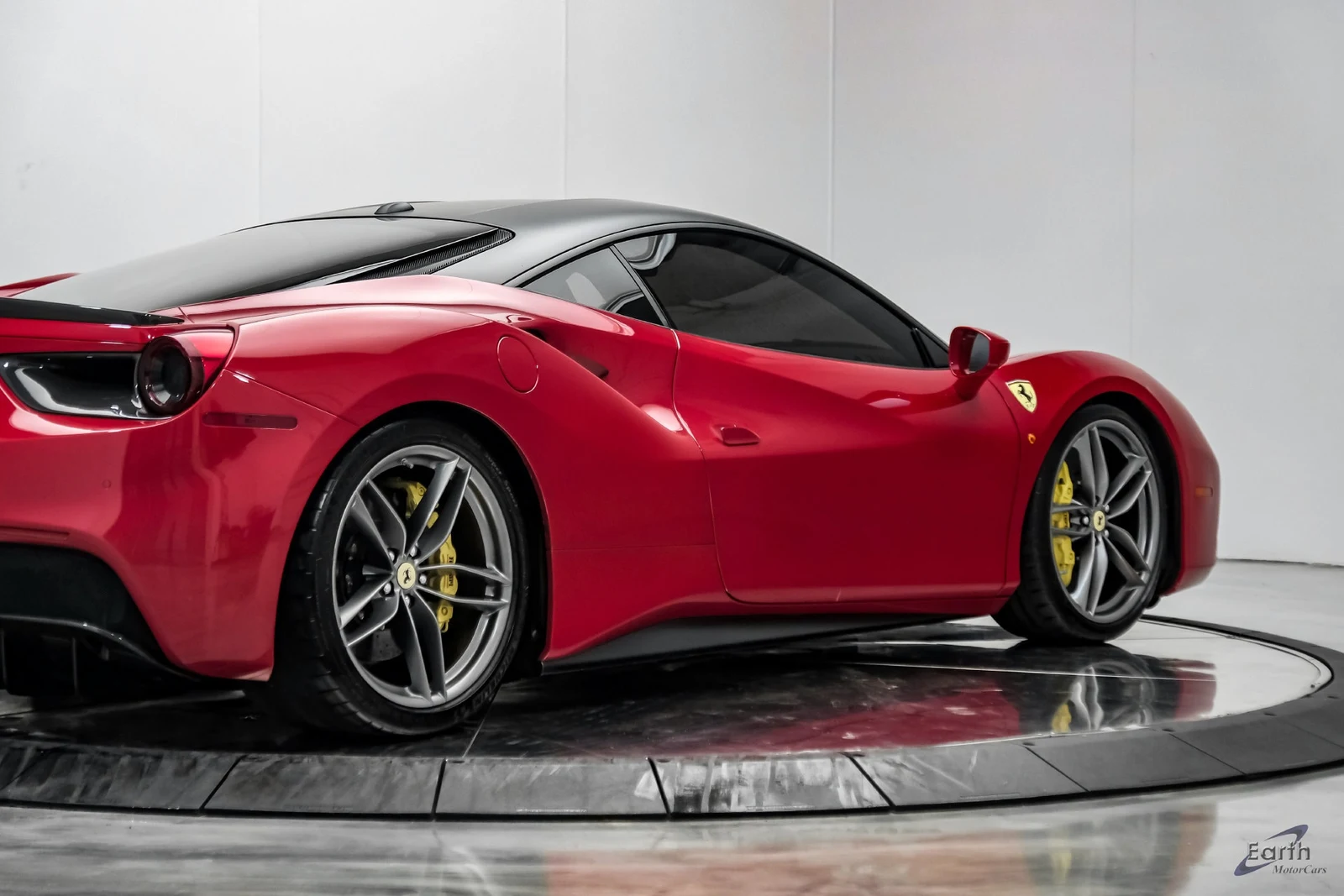 2017 Ferrari 488 GTB, 21/28