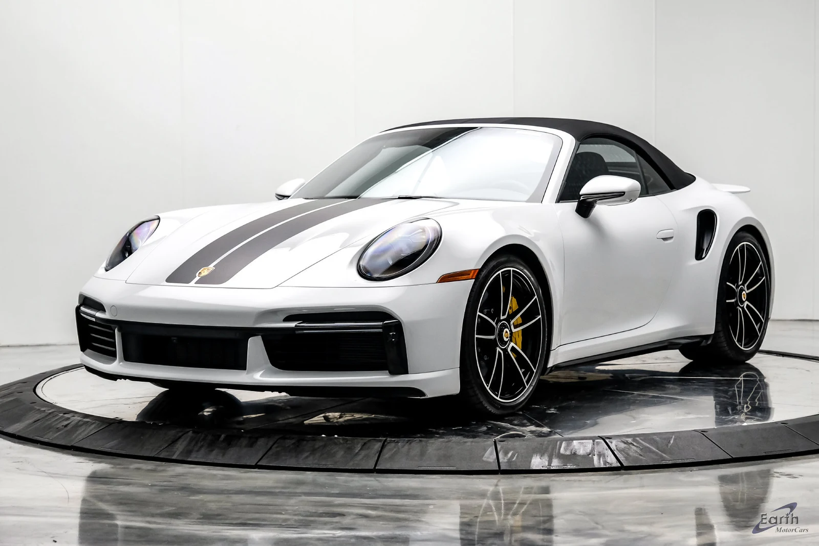 2024 Porsche 911 Turbo S Cabriolet (992.1), 4/28