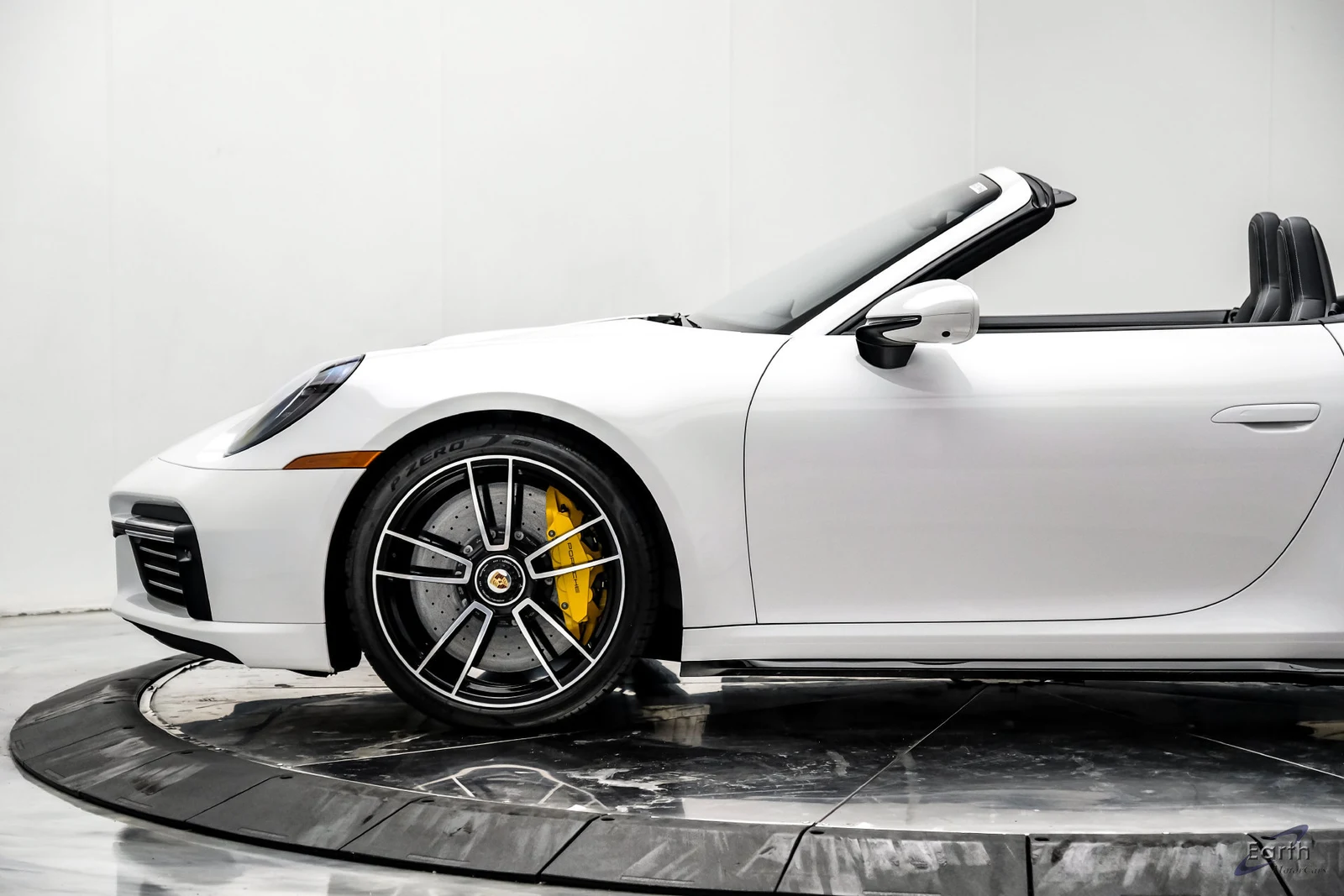 2024 Porsche 911 Turbo S Cabriolet (992.1), 7/28