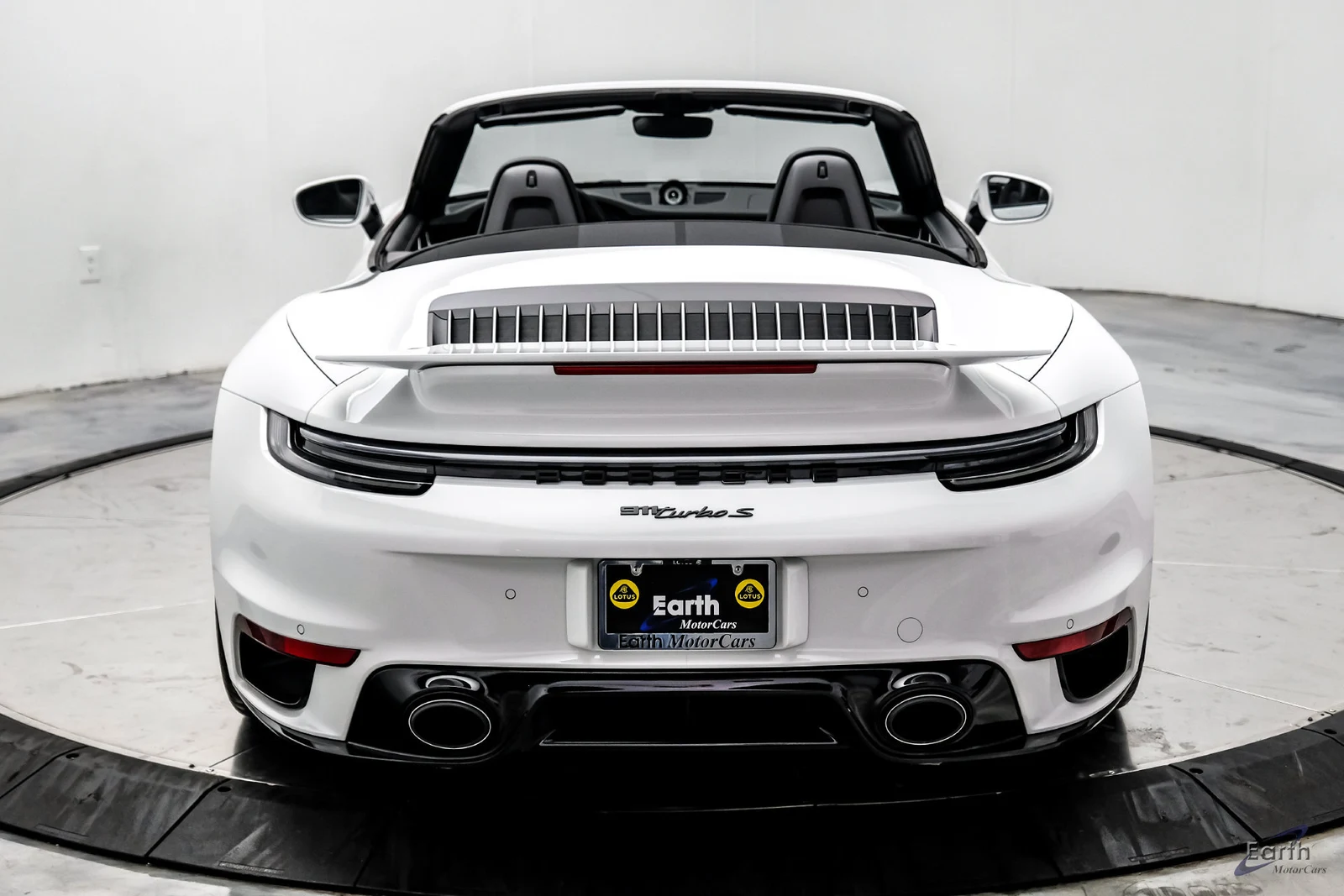 2024 Porsche 911 Turbo S Cabriolet (992.1), 12/28