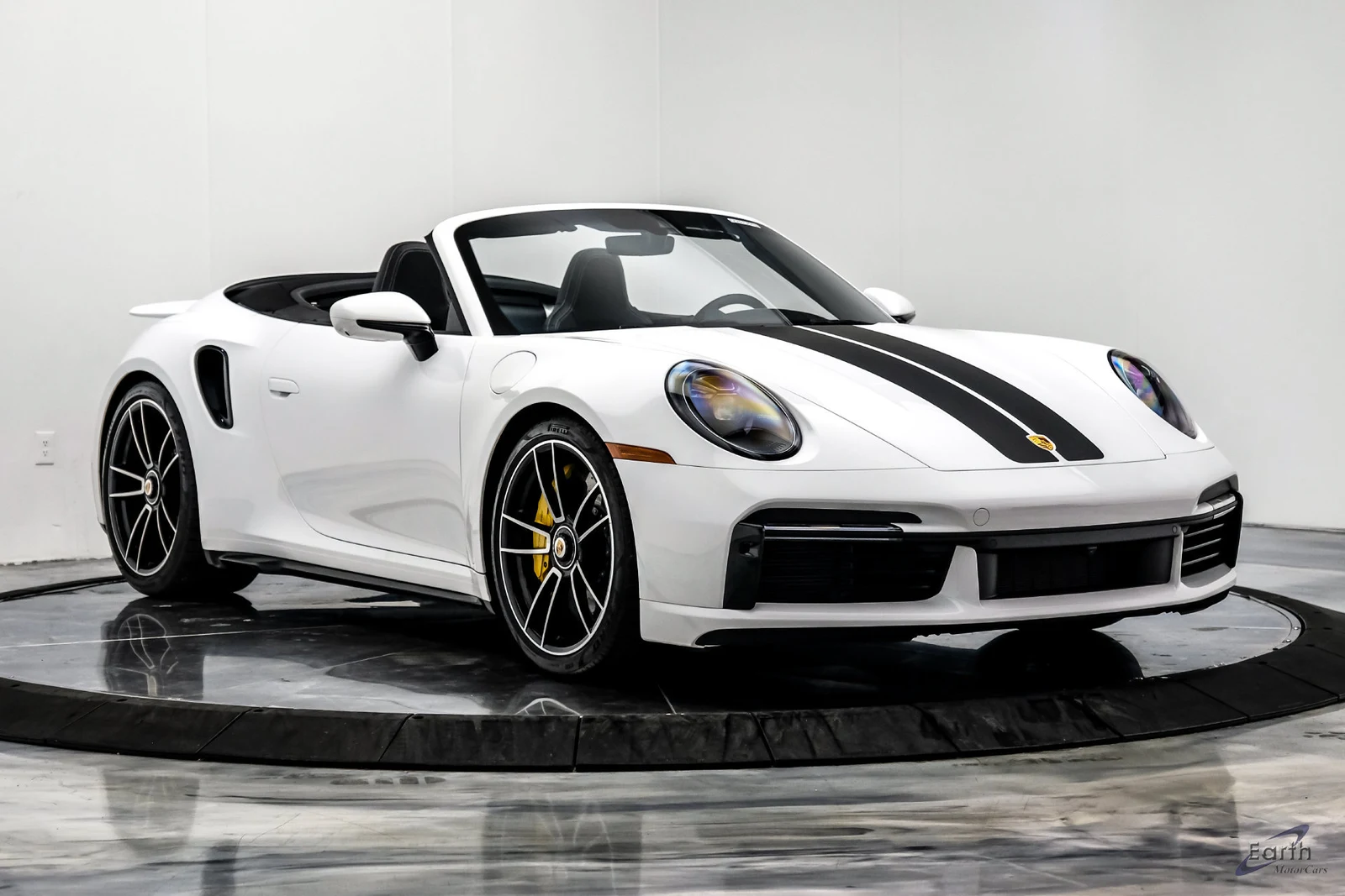 2024 Porsche 911 Turbo S Cabriolet (992.1), 25/28