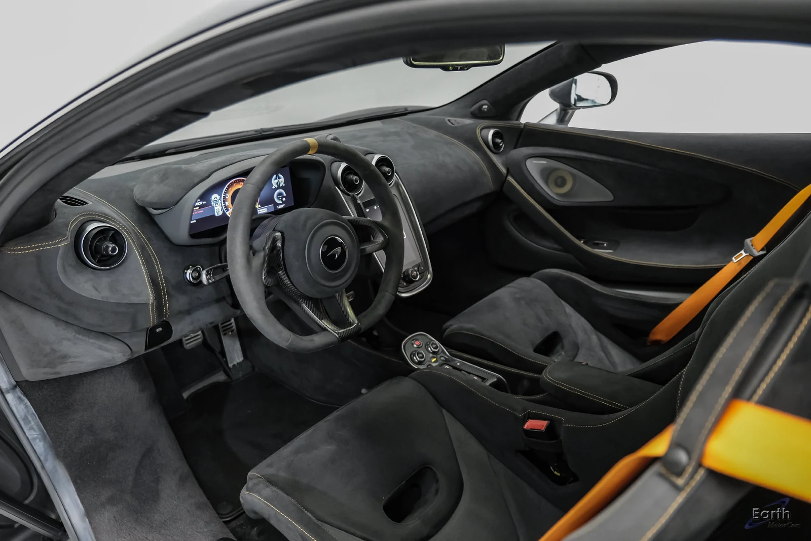 2019 McLaren 600LT Coupé, 2/28