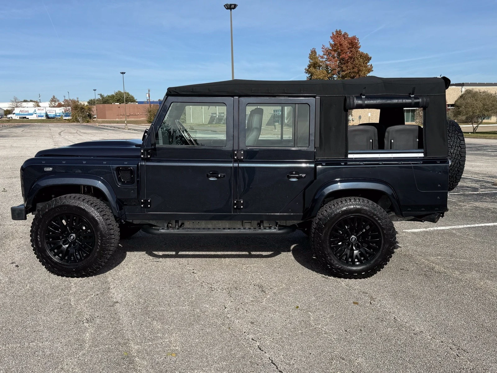 1987 Land Rover Defender 110 Classic, 2/29