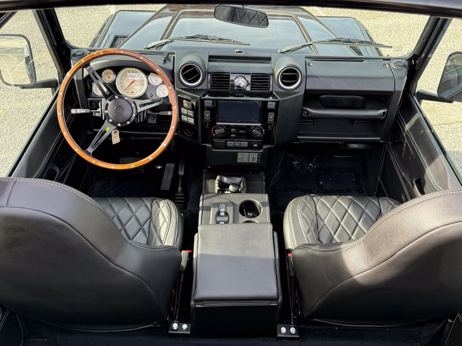 1987 Land Rover Defender 110 Classic, 24/29