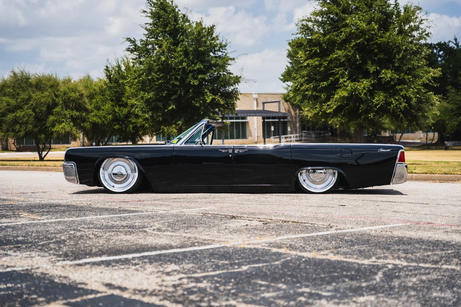 1964 Lincoln Continental, 25/29