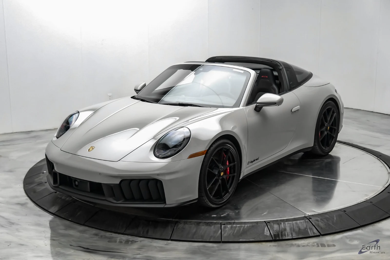 2025 Porsche 911 Targa 4 GTS (992.2), 4/27