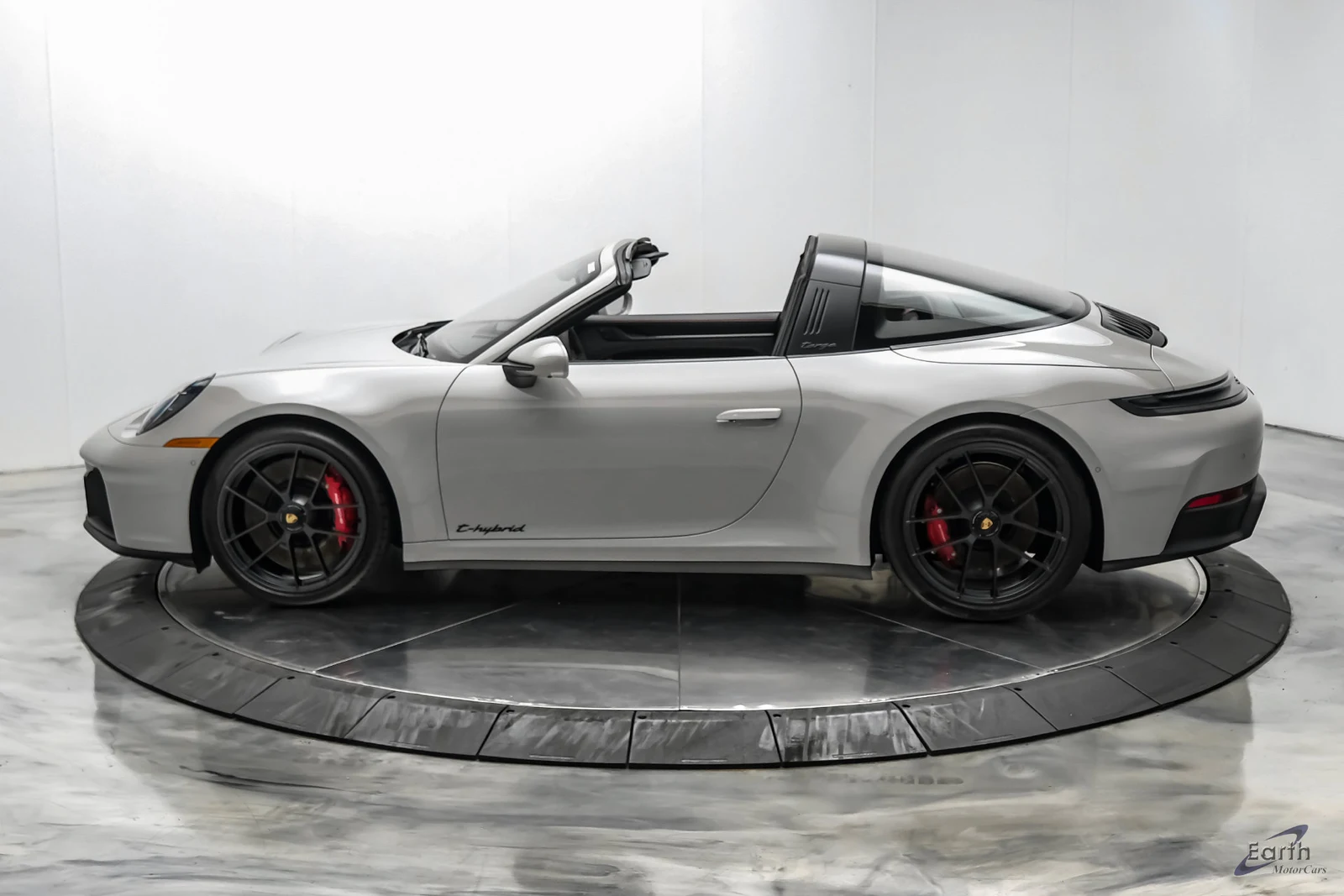 2025 Porsche 911 Targa 4 GTS (992.2), 5/27
