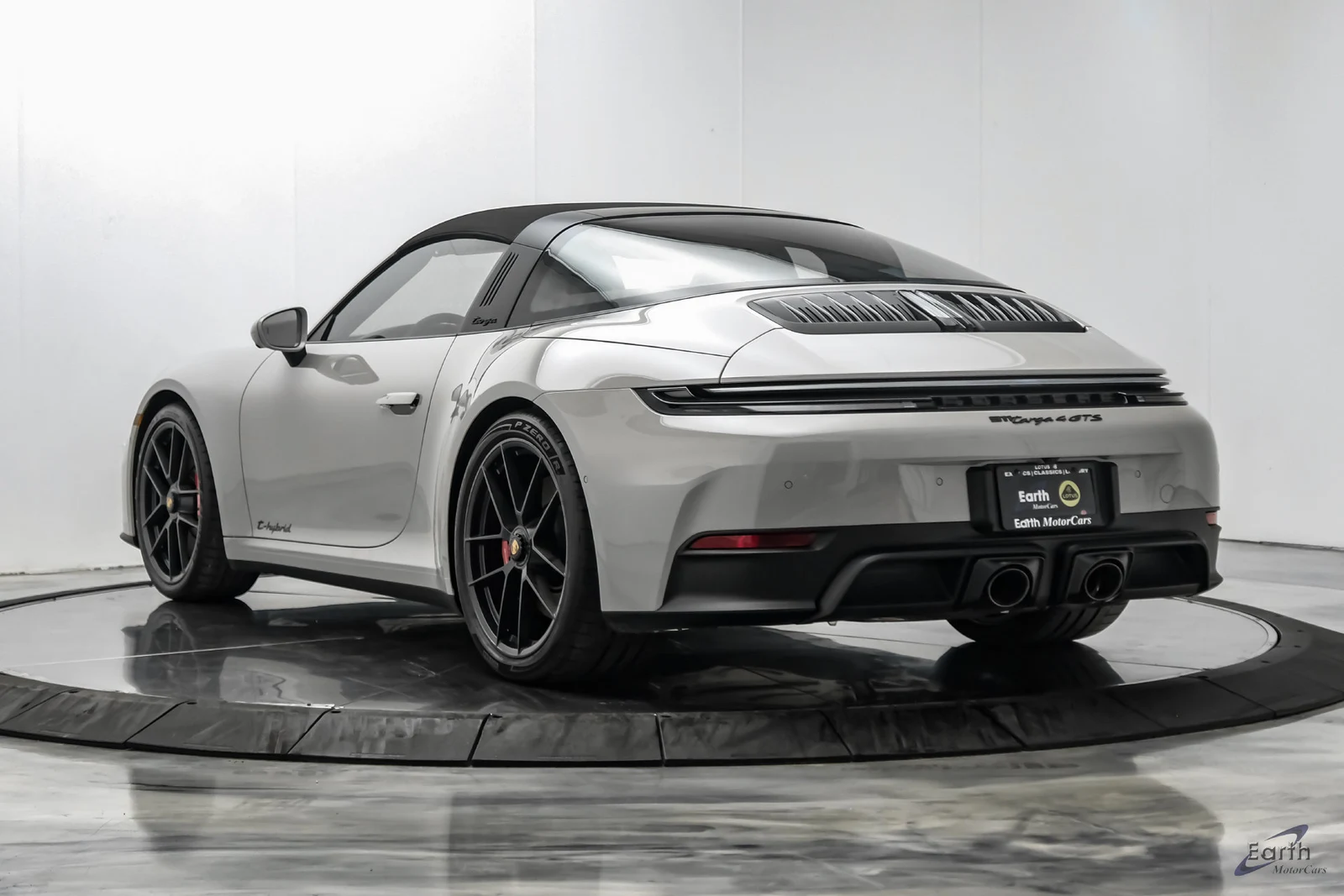 2025 Porsche 911 Targa 4 GTS (992.2), 10/27