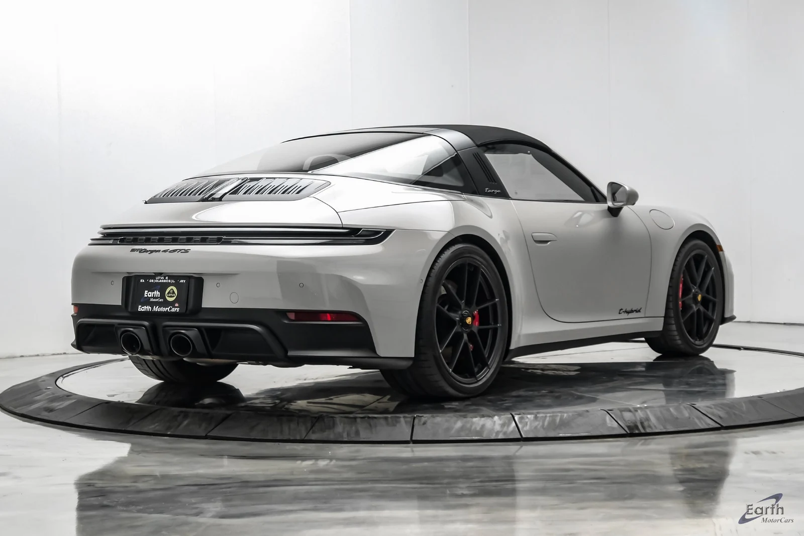 2025 Porsche 911 Targa 4 GTS (992.2), 18/27