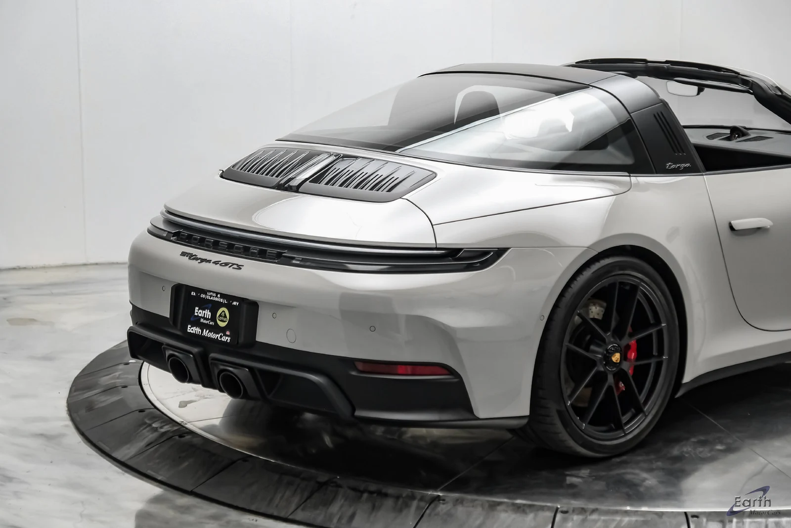 2025 Porsche 911 Targa 4 GTS (992.2), 21/27