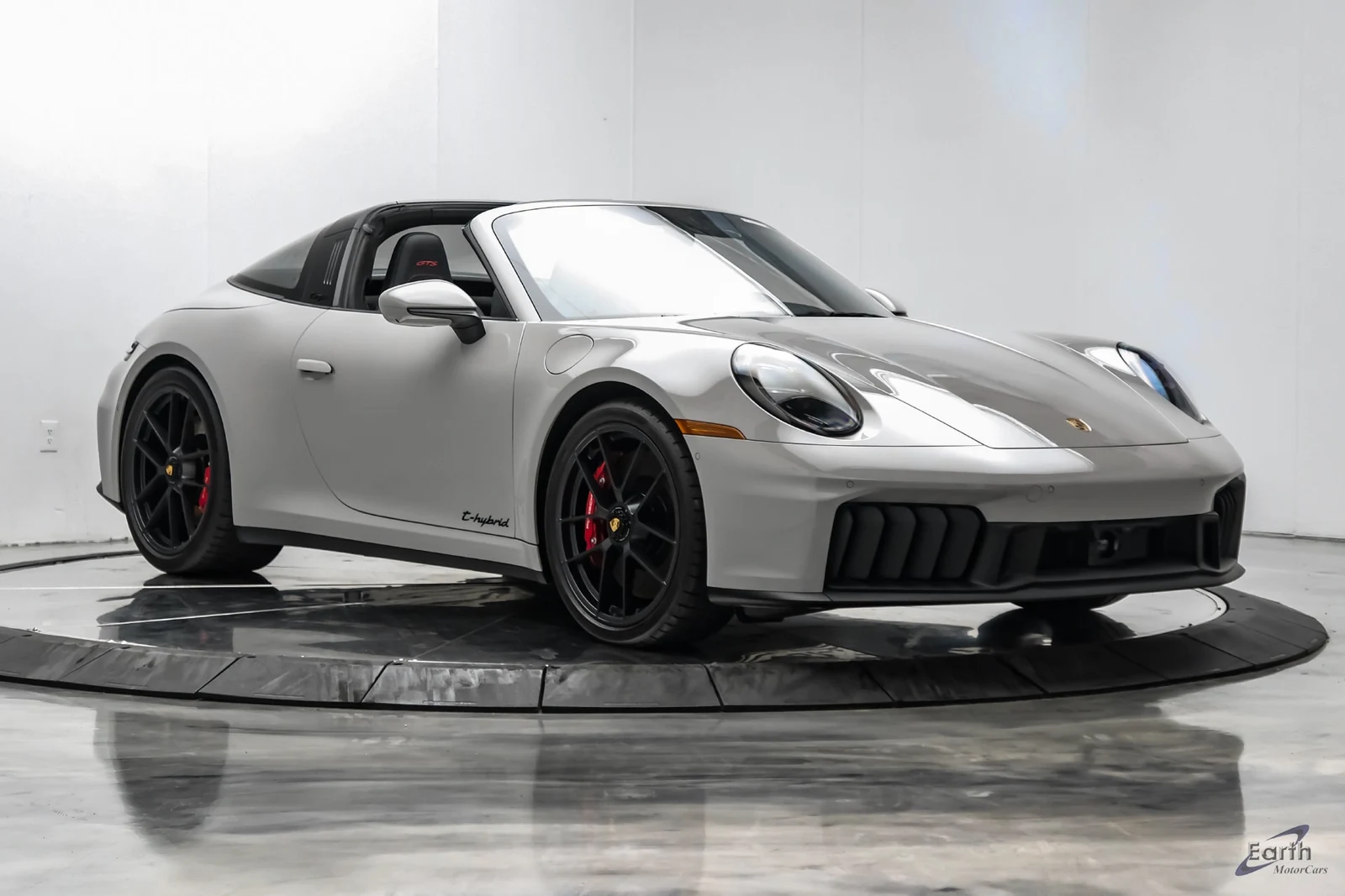 2025 Porsche 911 Targa 4 GTS (992.2), 27/27