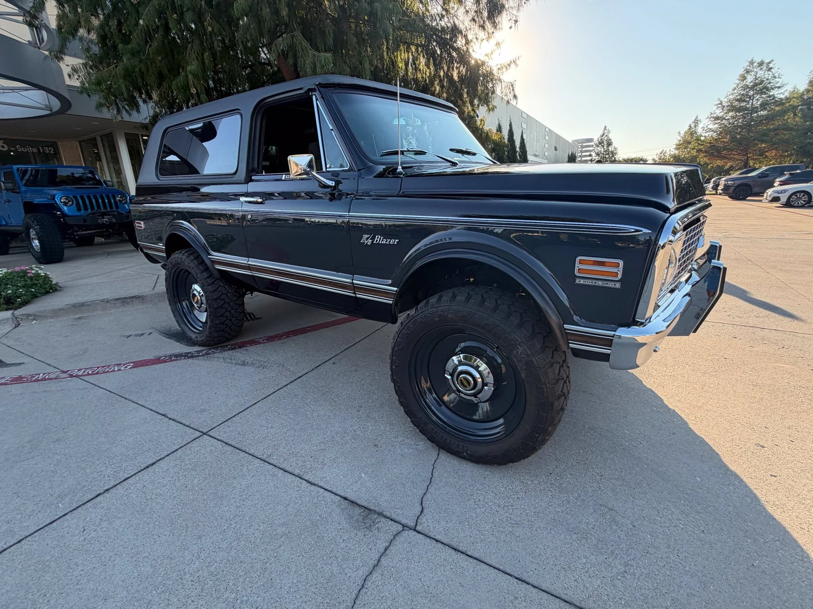 1972 Chevrolet K5 Blazer 1st Generation, 4/8