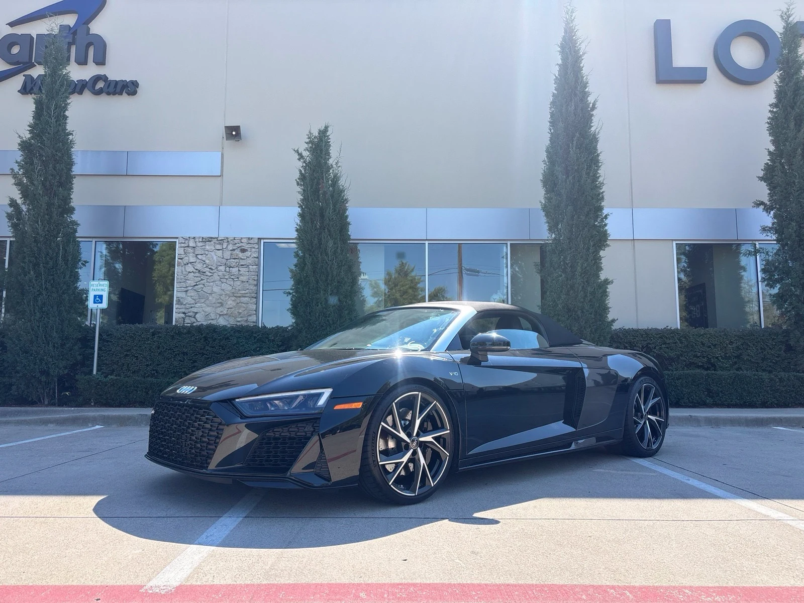 Audi R8 V10 Performance RWD | Earth MotorCars