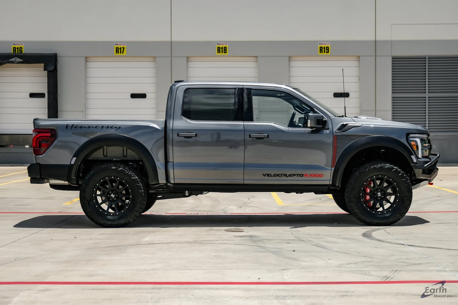 2025 Ford F-150 Raptor R, 23/28
