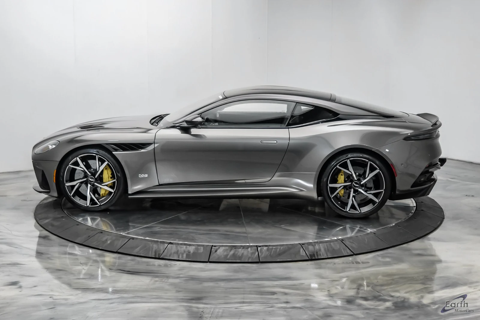 2019 Aston Martin DBS Superleggera, 5/27