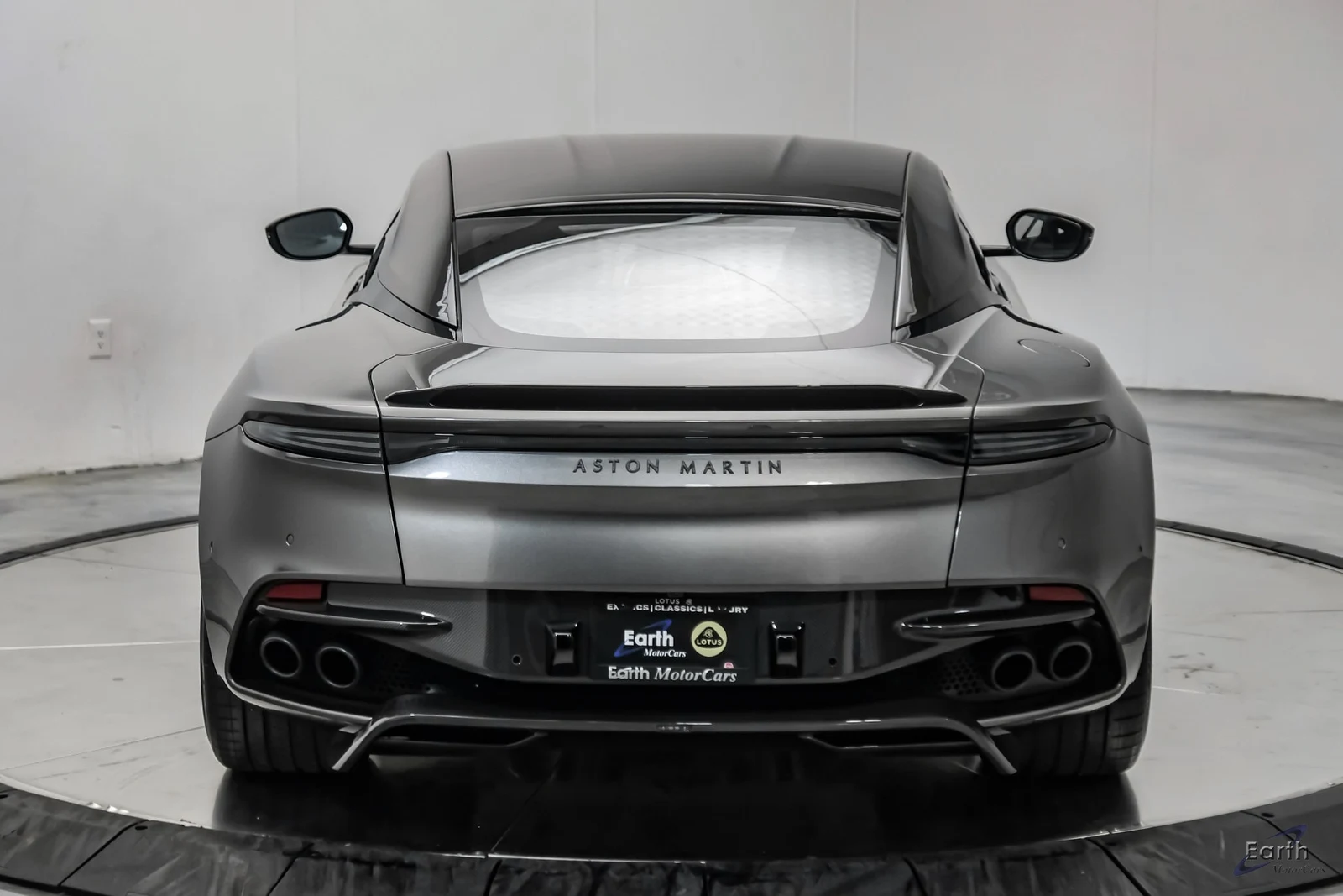 2019 Aston Martin DBS Superleggera, 11/27