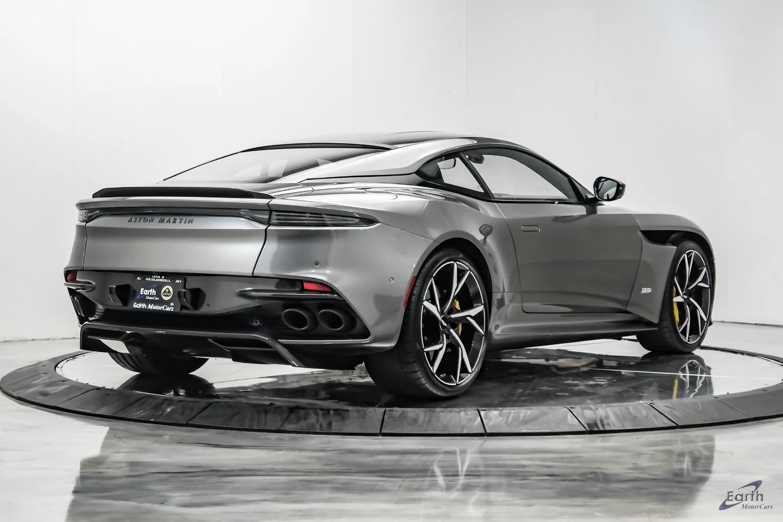 2019 Aston Martin DBS Superleggera, 14/27