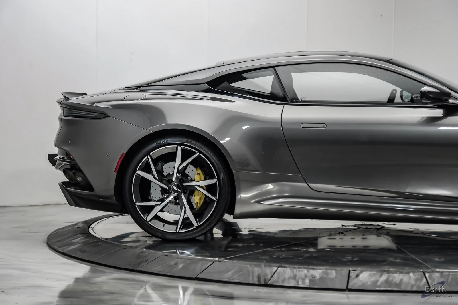 2019 Aston Martin DBS Superleggera, 20/27