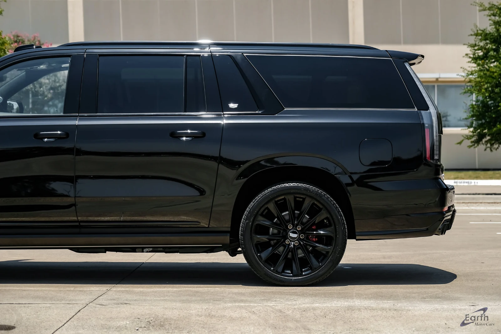 2026 Cadillac Escalade ESV V-Series, 7/28
