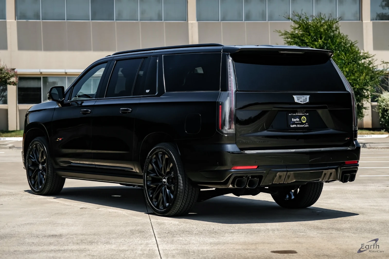 2026 Cadillac Escalade ESV V-Series, 8/28