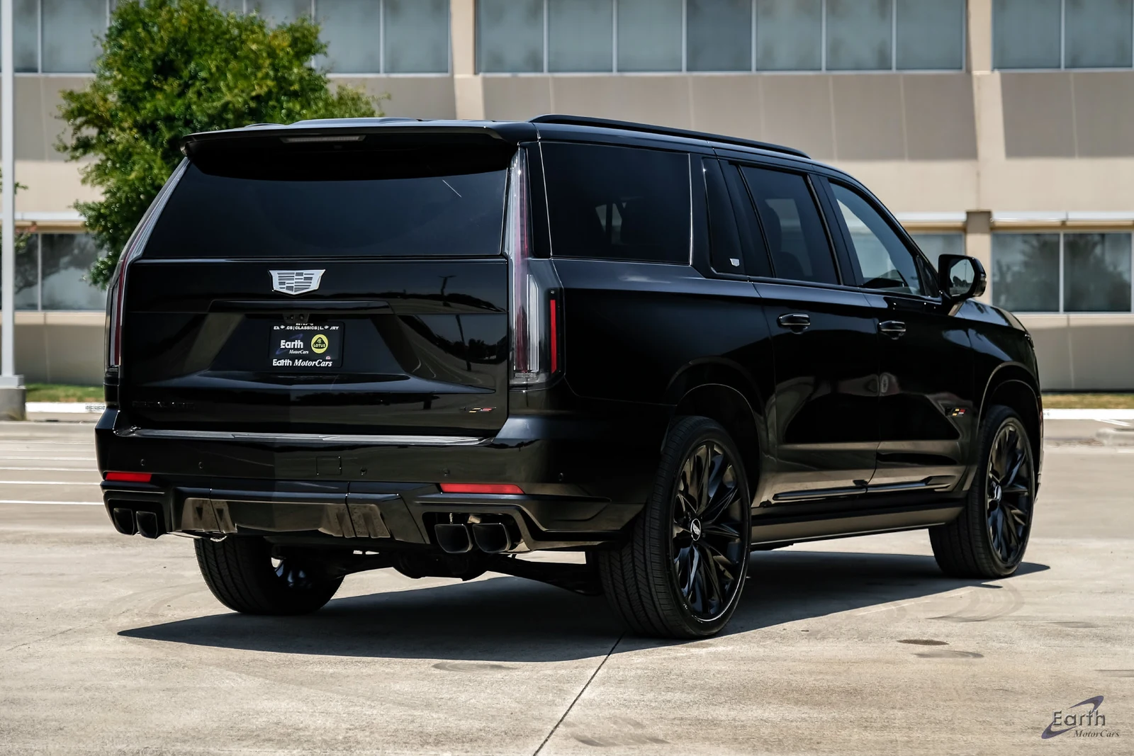 2026 Cadillac Escalade ESV V-Series, 16/28