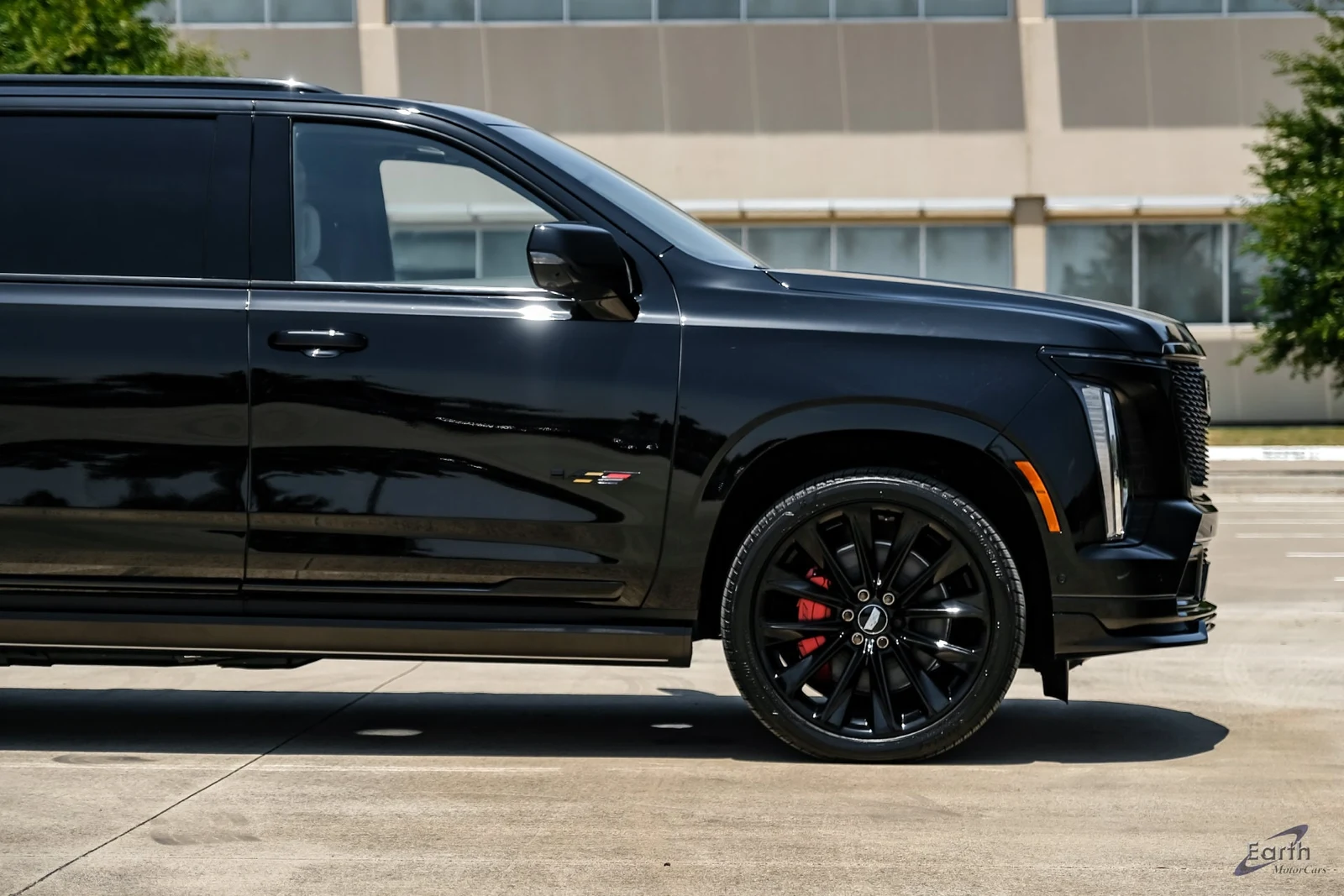 2026 Cadillac Escalade ESV V-Series, 21/28
