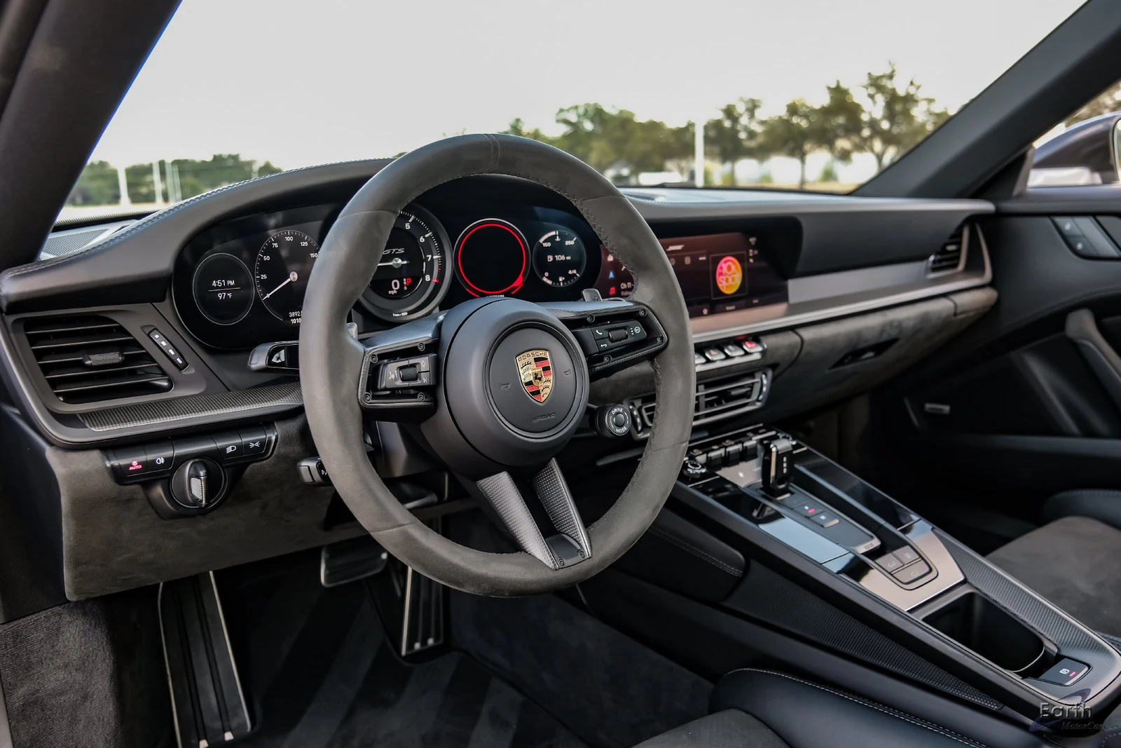 2024 Porsche 911 Carrera GTS (992.1), 2/28