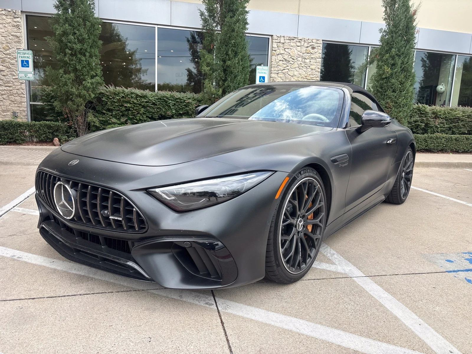 2026 Mercedes-Benz AMG SL 63 S E Performance (R232), 2/29