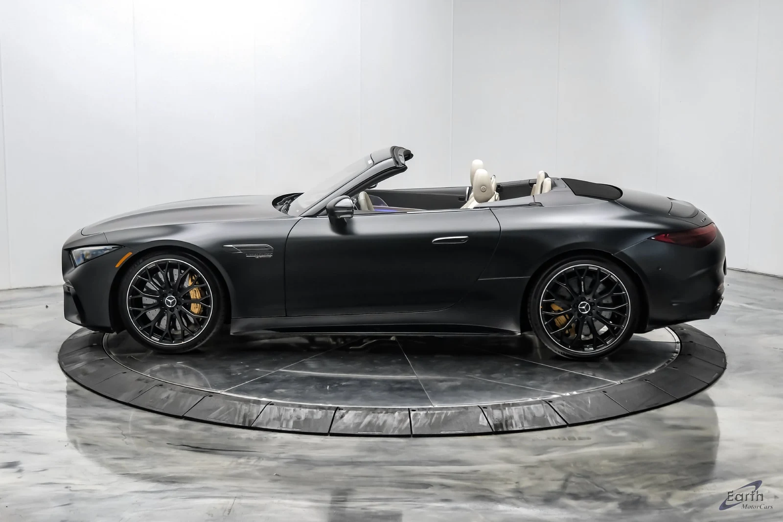 2026 Mercedes-Benz AMG SL 63 S E Performance (R232), 8/29