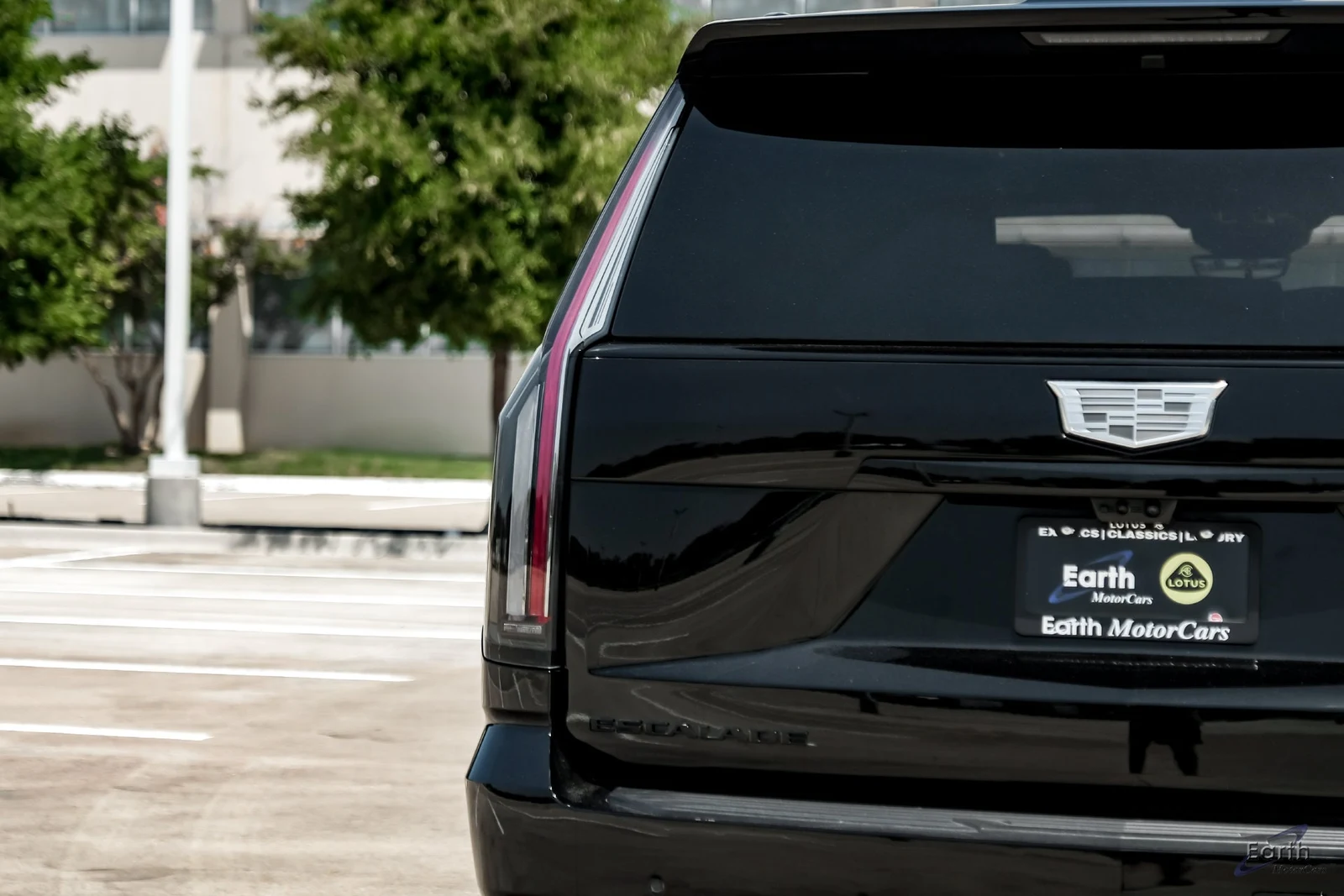 2026 Cadillac Escalade V-Series (5th Generation), 12/28