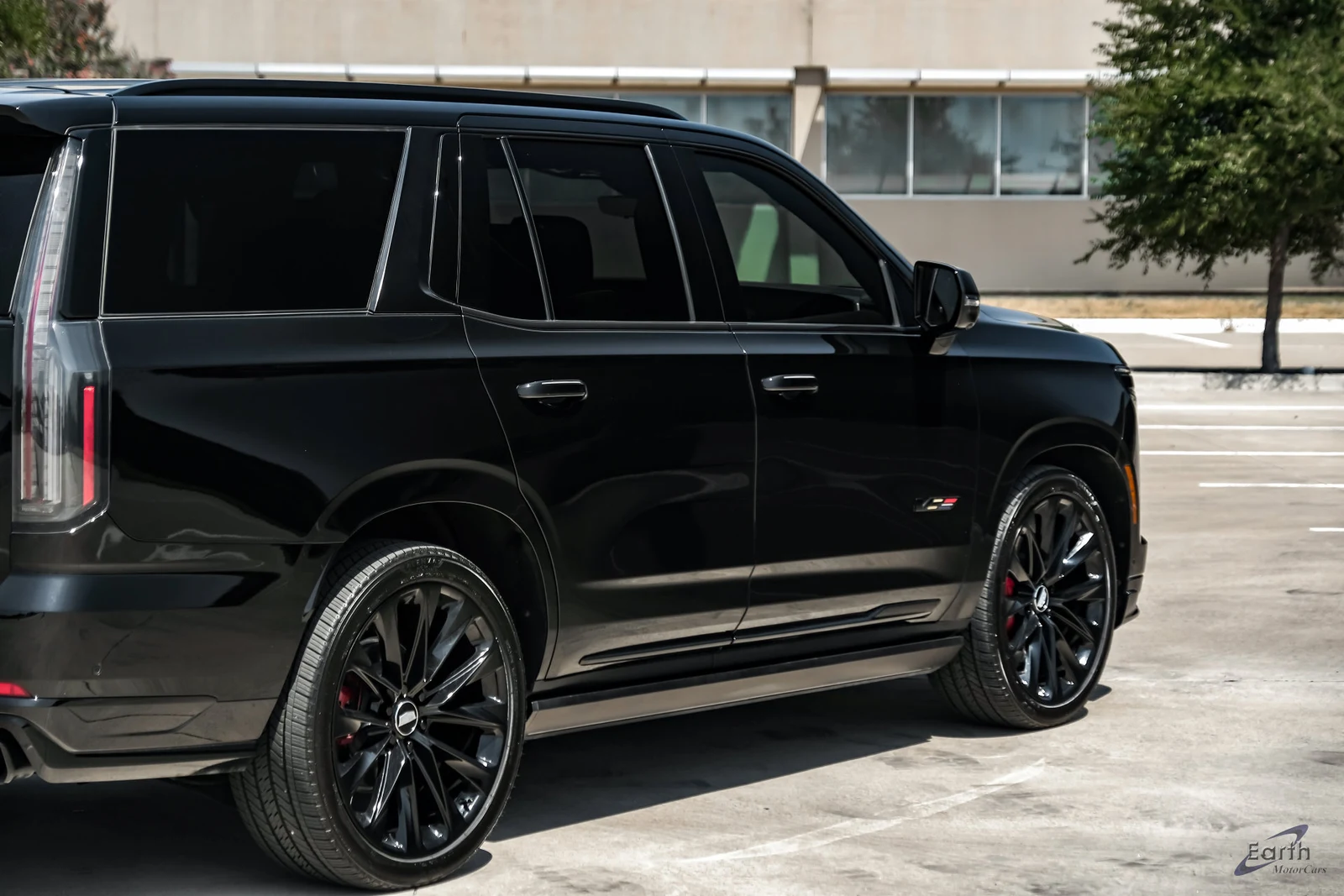 2026 Cadillac Escalade V-Series (5th Generation), 18/28