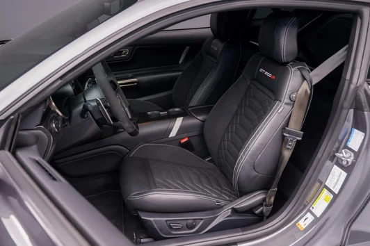 2021 Ford Mustang Shelby GT500KR (6th Generation), 5/8