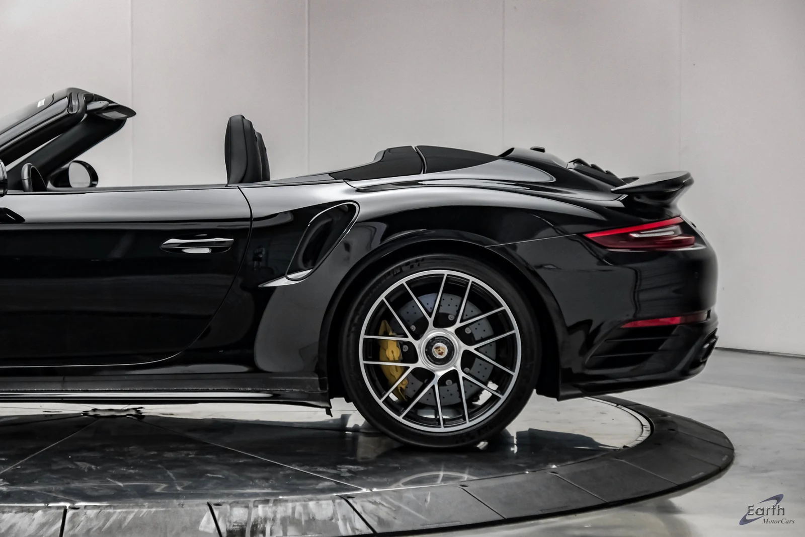 2019 Porsche 911 Turbo S Cabriolet (991.2), 8/27