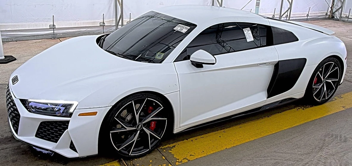 Audi R8 V10 quattro (Type 4S) | Earth MotorCars