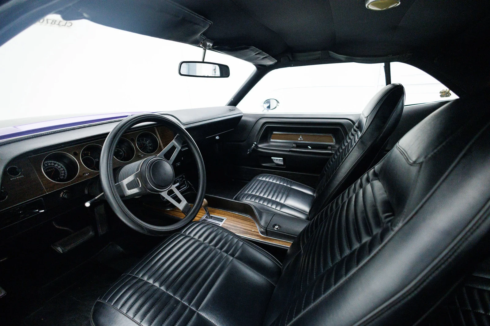 Dodge Challenger R/T Classic | Earth MotorCars