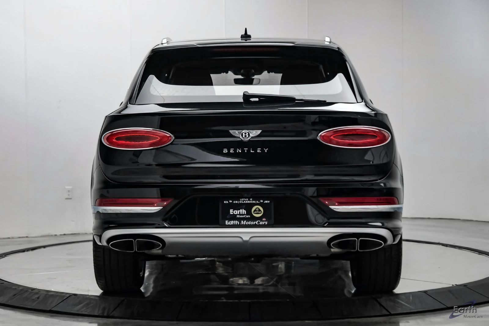 2023 Bentley Bentayga EWB V8, 10/30