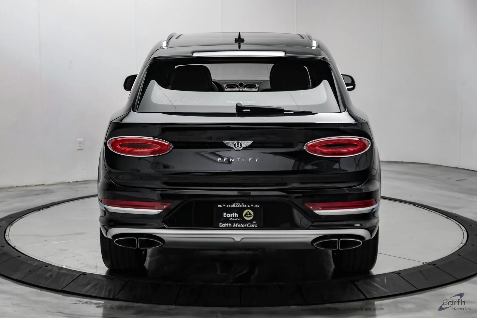 2023 Bentley Bentayga EWB V8, 11/30