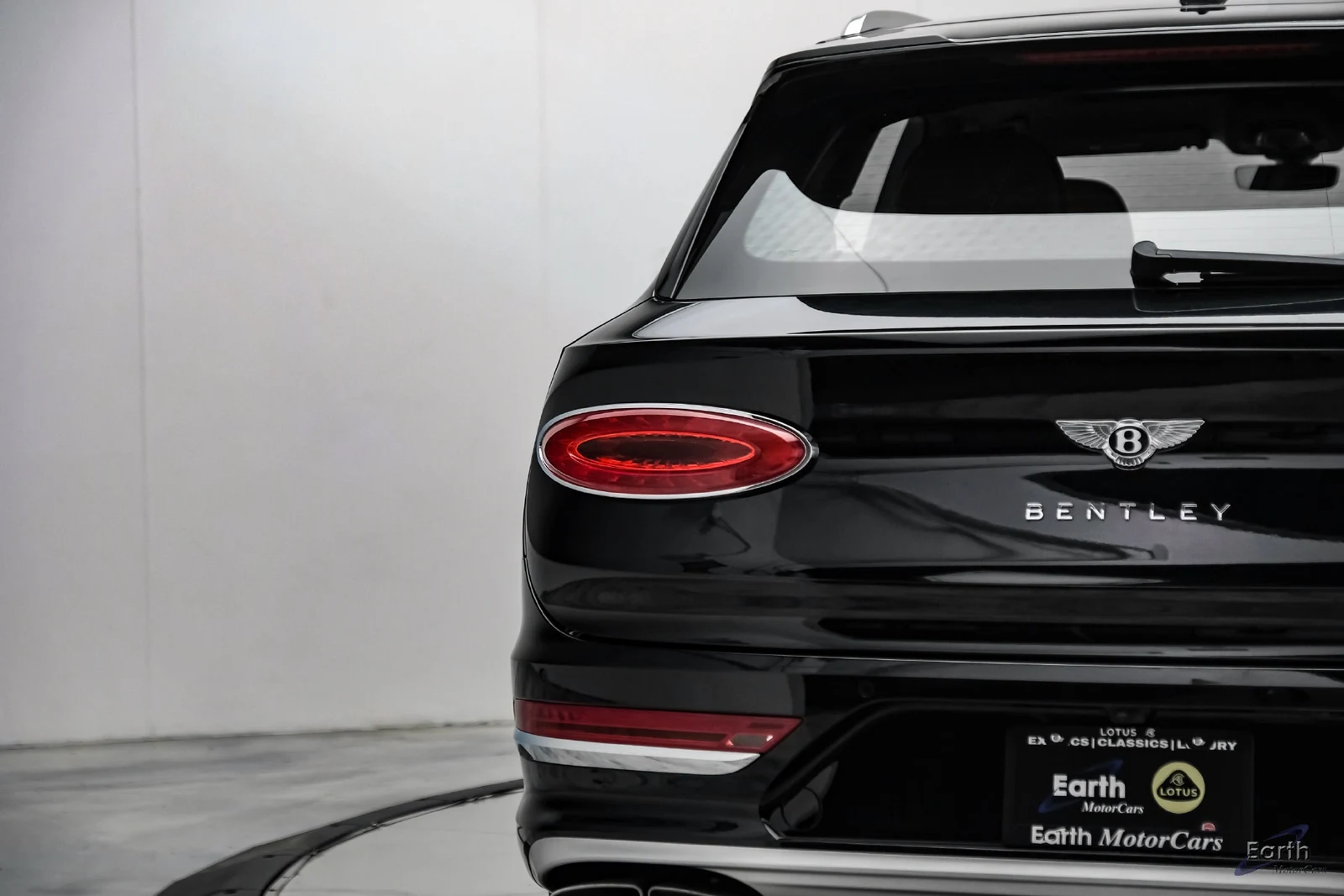 2023 Bentley Bentayga EWB V8, 12/30