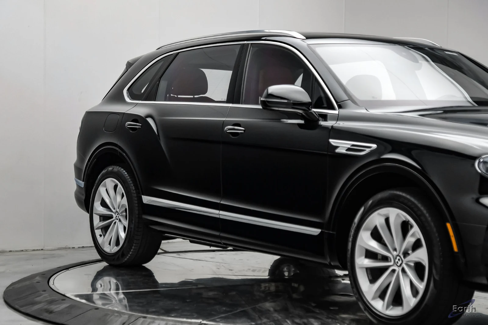 2023 Bentley Bentayga EWB V8, 22/30