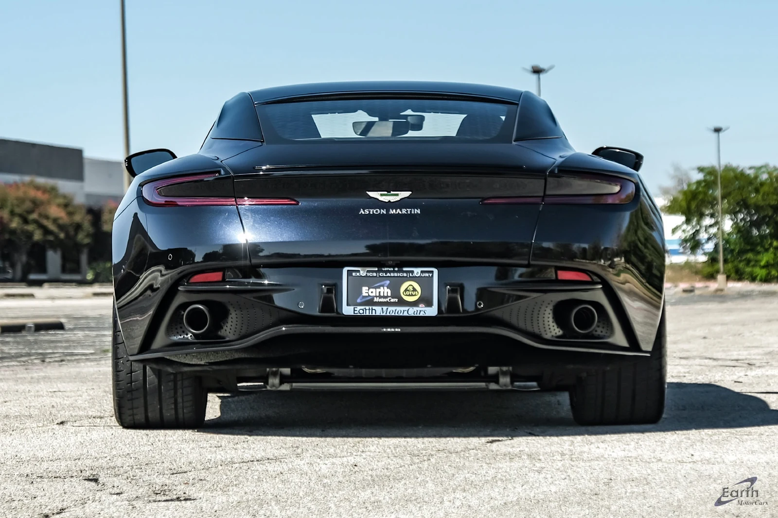 2021 Aston Martin DB11 V8, 12/27