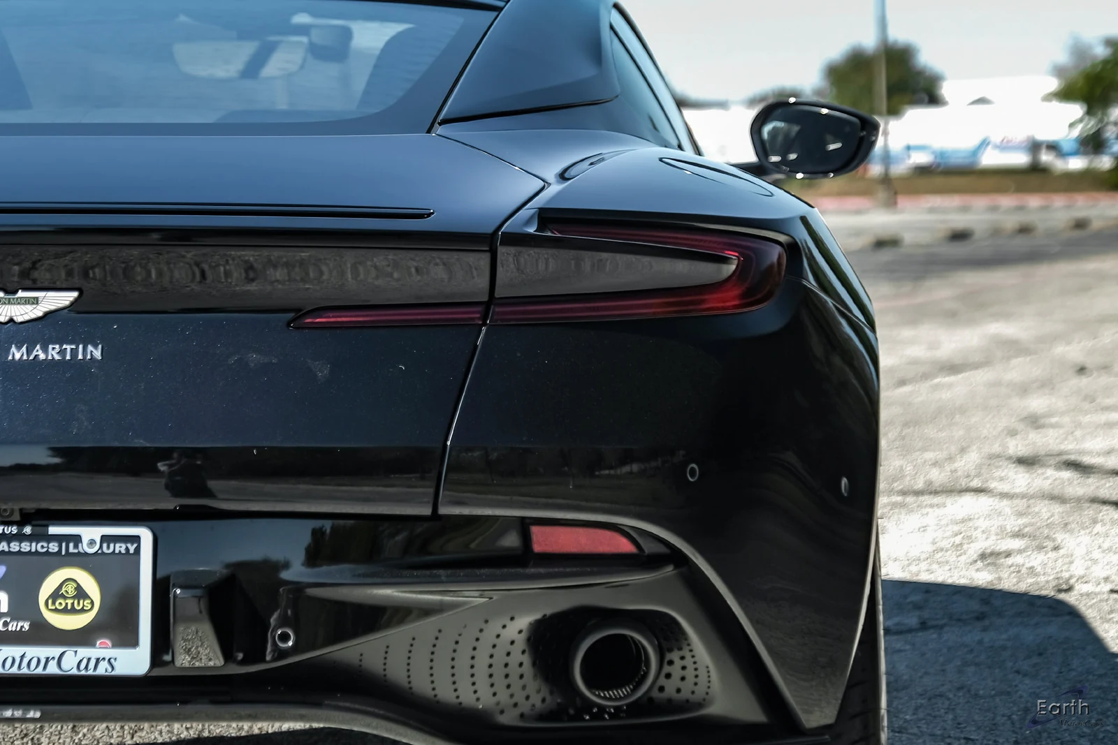 2021 Aston Martin DB11 V8, 14/27