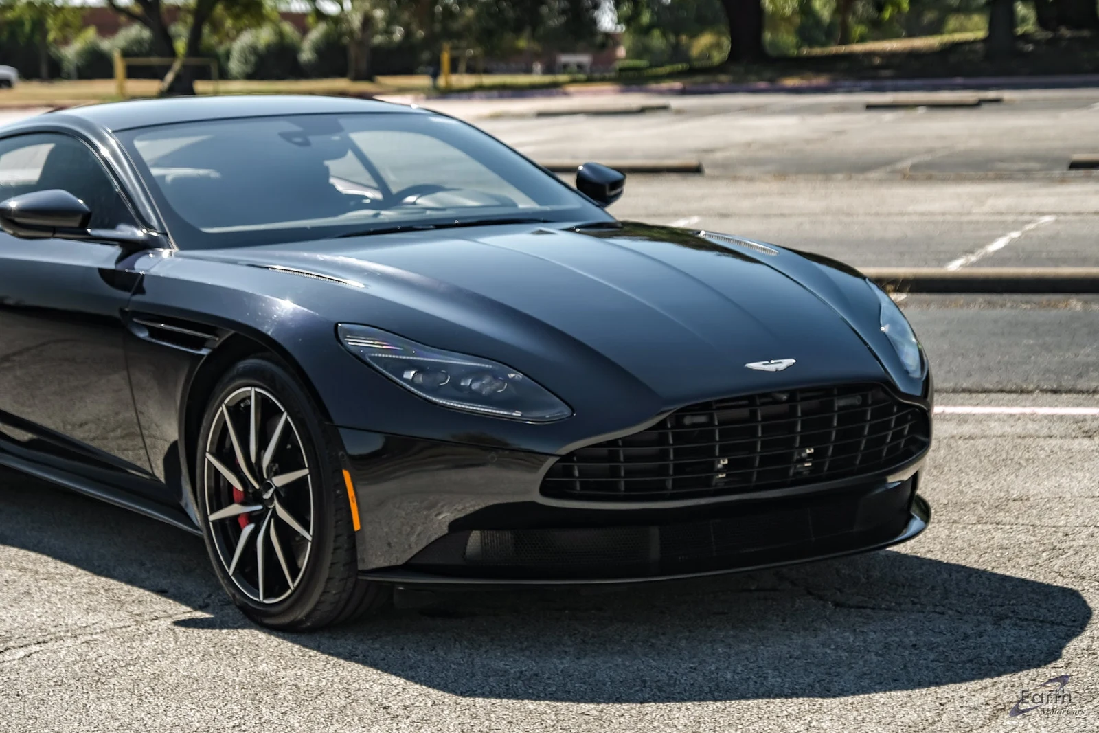 2021 Aston Martin DB11 V8, 23/27