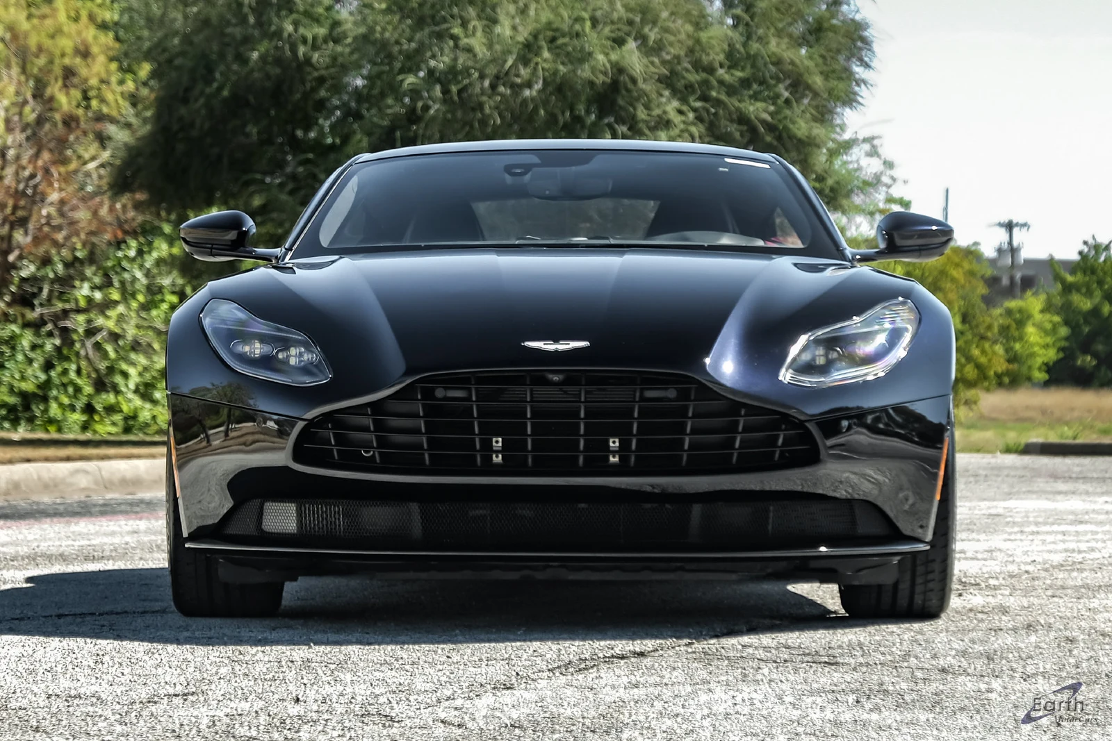 2021 Aston Martin DB11 V8, 25/27