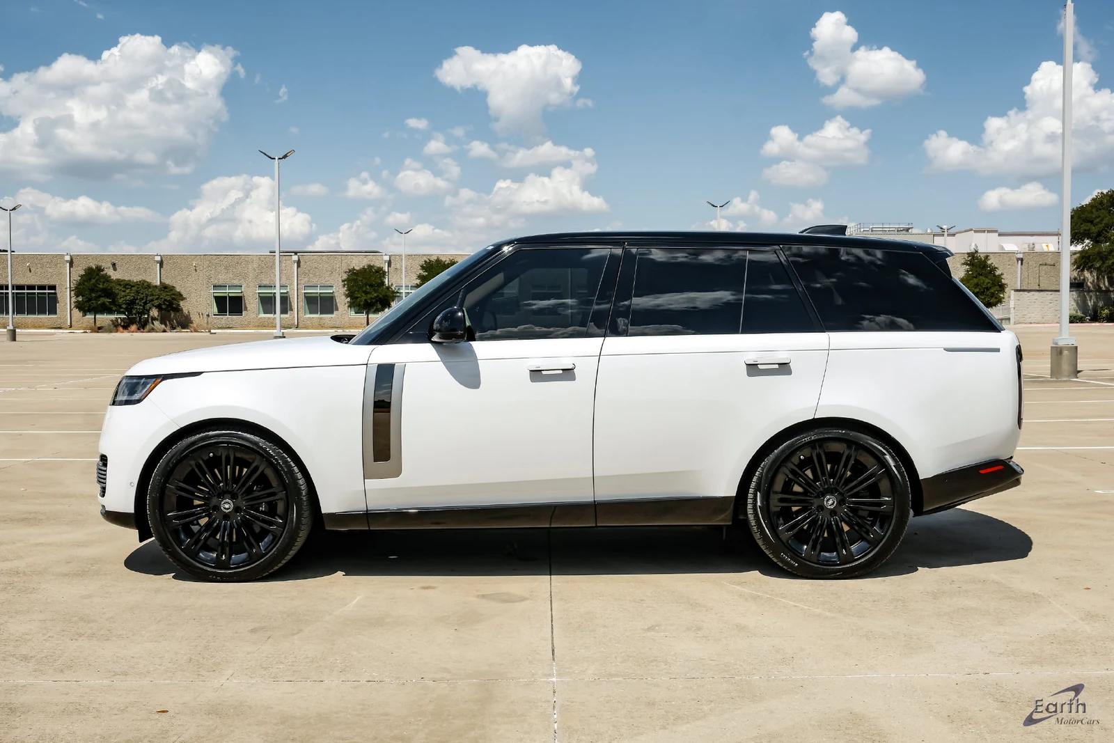 2024 Land Rover Range Rover SV (L460), 5/28